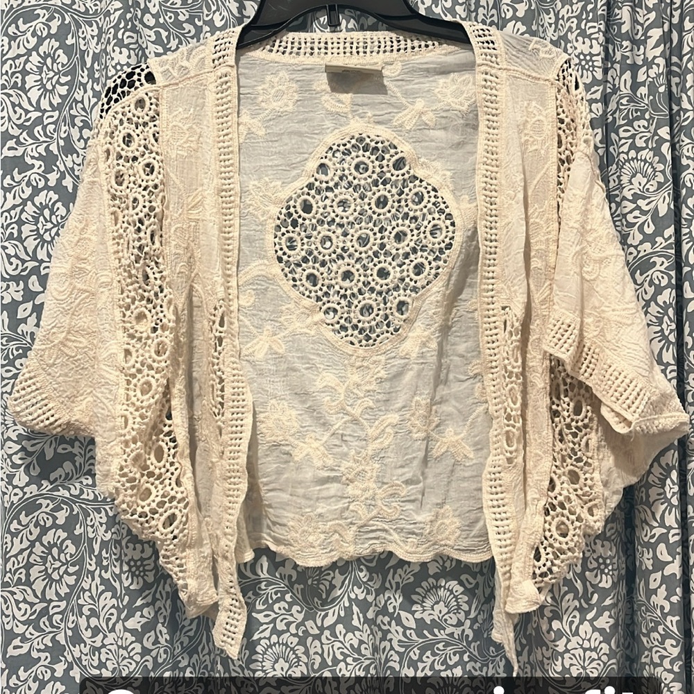 Chic Cream Lace Women Poncho